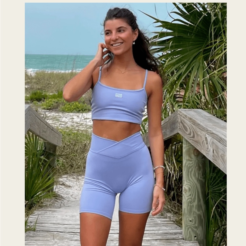 437 x Vivane Audi Set